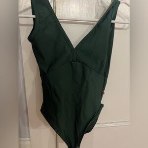 Yumiko alicia leotard xs hunter green fully lined, high cut leg